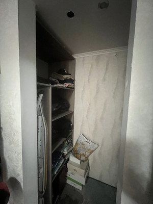 Продам двухкомнатную (2-комн.) квартиру, Севастопольская ул, 32, Симферополь г