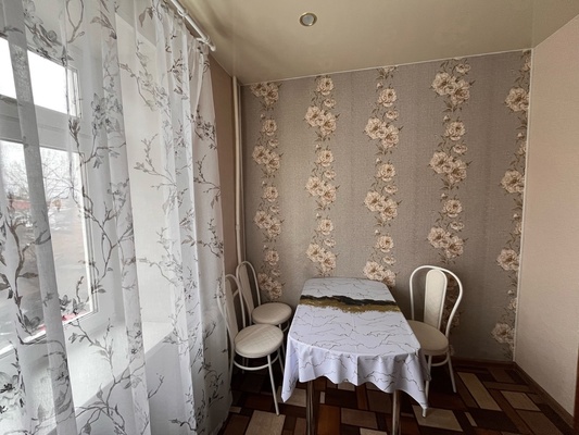 Продам двухкомнатную (2-комн.) квартиру, Первомайский пр-кт, 58, Рязань г