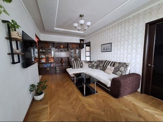 Продам трехкомнатную (3-комн.) квартиру, Максима Горького ул, 217/6060, Ростов-на-Дону г