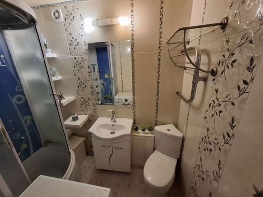 Продам трехкомнатную (3-комн.) квартиру, Максима Горького ул, 217/6060, Ростов-на-Дону г