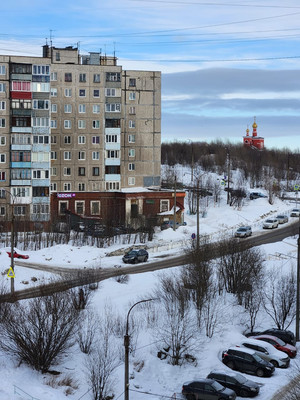 Продам трехкомнатную (3-комн.) квартиру, Старостина ул, 35, Мурманск г