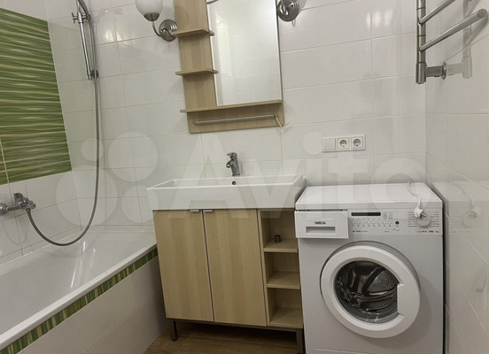Продам двухкомнатную (2-комн.) квартиру, Германа ул, 26к1, Великий Новгород г