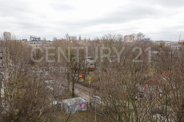 Продам трехкомнатную (3-комн.) квартиру, Полоцкая ул, 28 , Калининград г