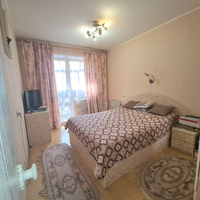 Продам трехкомнатную (3-комн.) квартиру, Владимира Невского ул, 15а, Воронеж г