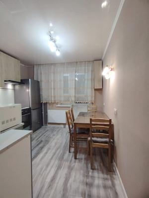 Продам двухкомнатную (2-комн.) квартиру, Назара Наджми б-р, 17, Уфа г