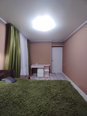 Продам двухкомнатную (2-комн.) квартиру, Назара Наджми б-р, 17, Уфа г