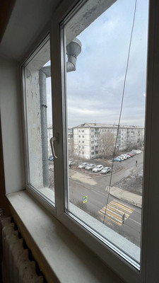 Продам трехкомнатную (3-комн.) квартиру, Волгоградская ул, 93, Иркутск г