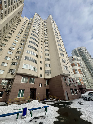 Продам двухкомнатную (2-комн.) квартиру, Луганская ул, 4, Екатеринбург г