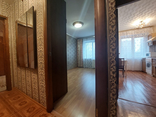 Продам двухкомнатную (2-комн.) квартиру, Фабричная ул, 20, Раменское г