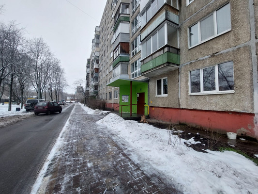 Продам двухкомнатную (2-комн.) квартиру, Фабричная ул, 20, Раменское г