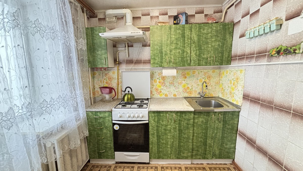 Продам двухкомнатную (2-комн.) квартиру, Тельмана ул, 90, Брянск г