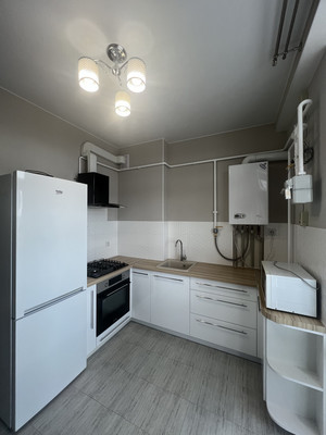 Продам однокомнатную (1-комн.) квартиру, Крылова ул, 36, Симферополь г