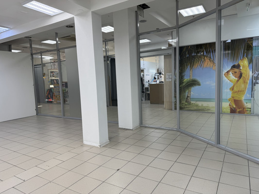 Продам торговое помещение 53,2 м2, Ленина ул, 88, Пермь г