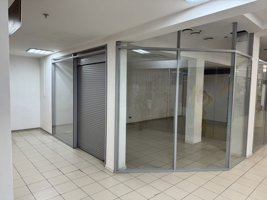 Продам торговое помещение 53,2 м2, Ленина ул, 88, Пермь г