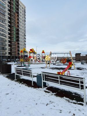 Продам однокомнатную (1-комн.) квартиру, Тихая ул, 1, Бугры п