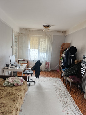 Продам трехкомнатную (3-комн.) квартиру, Имама Шамиля пр-кт, 77, Махачкала г