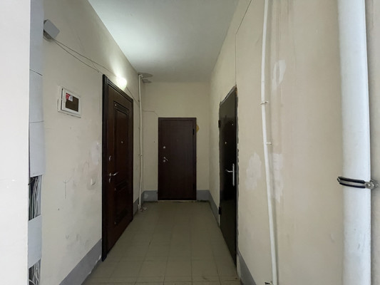 Продам двухкомнатную (2-комн.) квартиру, Абдуллы Гаджиева ул, 14кА, Махачкала г