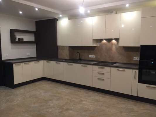 Продам двухкомнатную (2-комн.) квартиру, Платова б-р, 20/17, Ростов-на-Дону г
