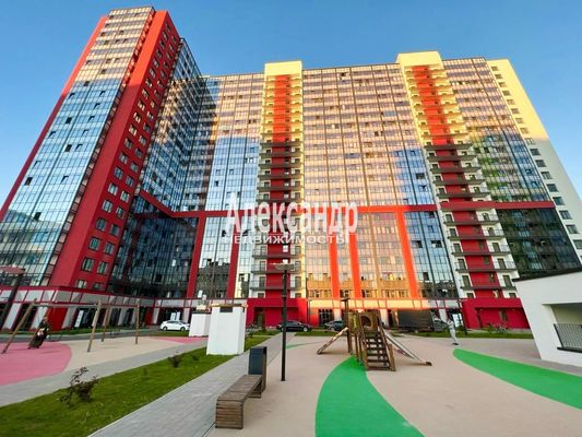 Продам однокомнатную (1-комн.) квартиру, Строителей пр-кт, 16, Кудрово г