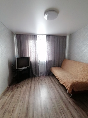 Продам трехкомнатную (3-комн.) квартиру, Матросова ул, 5А, Нижний Тагил г