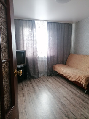 Продам трехкомнатную (3-комн.) квартиру, Матросова ул, 5А, Нижний Тагил г
