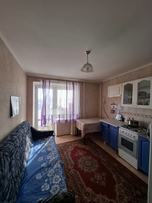 Продам однокомнатную (1-комн.) квартиру, 34-й мкр, 15а, Октябрьский г
