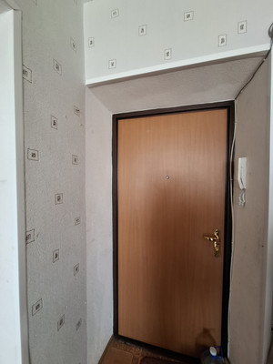 Продам однокомнатную (1-комн.) квартиру, 34-й мкр, 15а, Октябрьский г