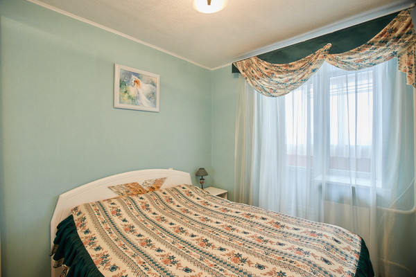 Продам трехкомнатную (3-комн.) квартиру, Кольский пр-кт, 97к3, Мурманск г