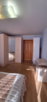 Продам трехкомнатную (3-комн.) квартиру, Ленина ул, 69, Волгодонск г