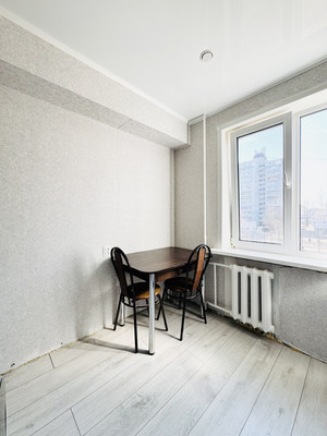 Продам однокомнатную (1-комн.) квартиру, Есенина ул, 12, Брянск г