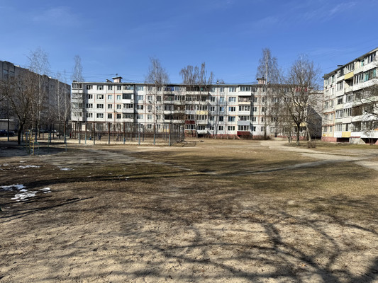 Продам однокомнатную (1-комн.) квартиру, Есенина ул, 12, Брянск г