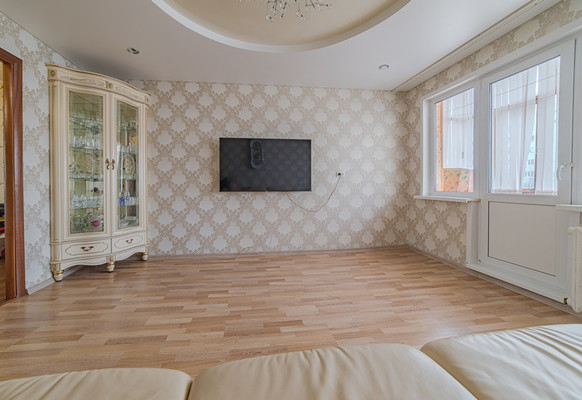 Продам трехкомнатную (3-комн.) квартиру, Кижеватова ул, 30, Пенза г