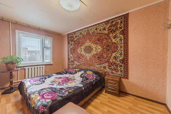 Продам трехкомнатную (3-комн.) квартиру, Кижеватова ул, 30, Пенза г