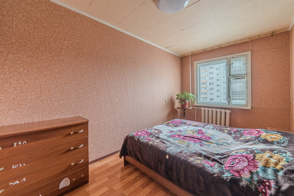 Продам трехкомнатную (3-комн.) квартиру, Кижеватова ул, 30, Пенза г