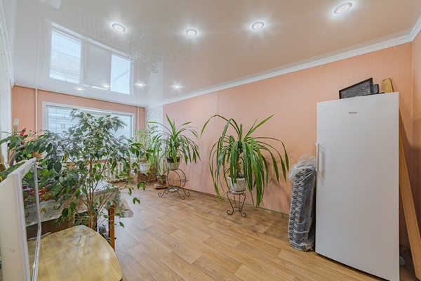 Продам трехкомнатную (3-комн.) квартиру, Кижеватова ул, 30, Пенза г