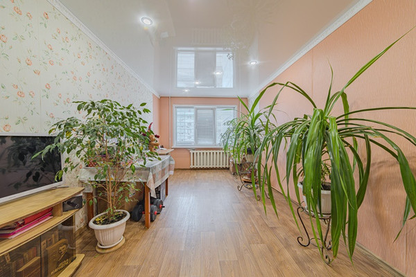 Продам трехкомнатную (3-комн.) квартиру, Кижеватова ул, 30, Пенза г