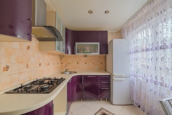 Продам трехкомнатную (3-комн.) квартиру, Кижеватова ул, 30, Пенза г