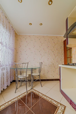Продам трехкомнатную (3-комн.) квартиру, Кижеватова ул, 30, Пенза г