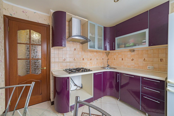 Продам трехкомнатную (3-комн.) квартиру, Кижеватова ул, 30, Пенза г
