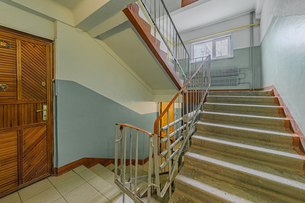 Продам трехкомнатную (3-комн.) квартиру, Кижеватова ул, 30, Пенза г