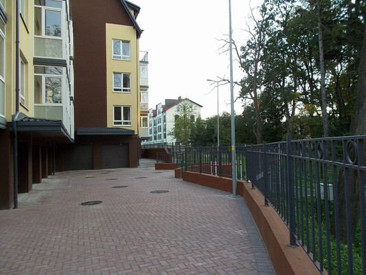 Продам машиноместо 21,7 м2, Тихоненко ул, 17А, Калининград г