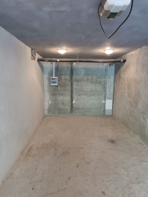 Продам машиноместо 21,7 м2, Тихоненко ул, 17А, Калининград г