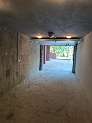 Продам машиноместо 21,7 м2, Тихоненко ул, 17А, Калининград г