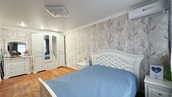Продам двухкомнатную (2-комн.) квартиру, Ворошилова ул, 38, Кропоткин г
