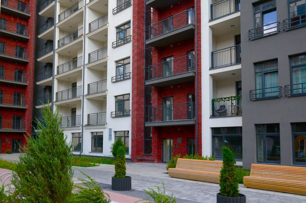 Продам двухкомнатную (2-комн.) квартиру, Молодой гвардии ул, 34, Калининград г