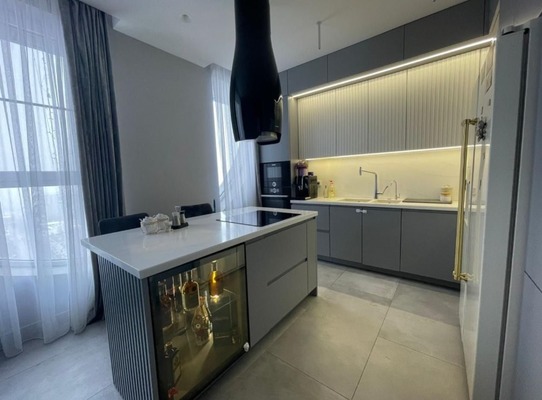 Продам трехкомнатную (3-комн.) квартиру, Островского пер, 92кКБ, Ростов-на-Дону г