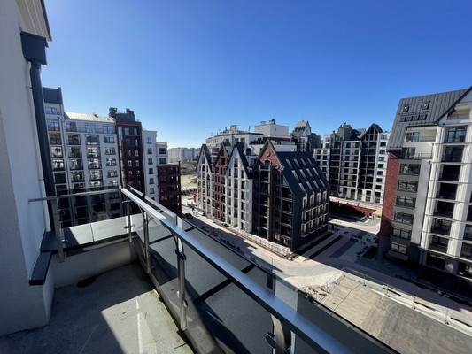 Продам трехкомнатную (3-комн.) квартиру, Молодой гвардии ул, 34, Калининград г