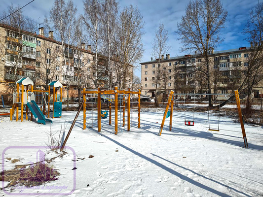 Продам многокомнатную квартиру, Ленина ул, 13, Молочное с