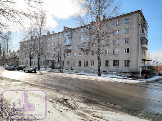 Продам многокомнатную квартиру, Ленина ул, 13, Молочное с