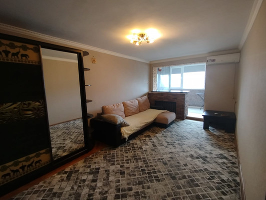 Продам трехкомнатную (3-комн.) квартиру, Звездная ул, 14, Туапсе г